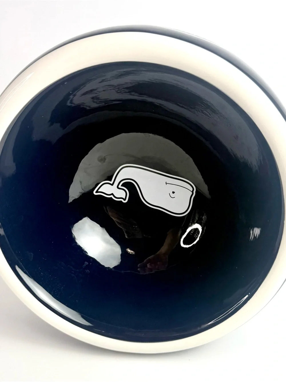 RARE Vineyard Vines Navy Blue & White Whale Pet Food/Water Bowl 8 X 4 Inches